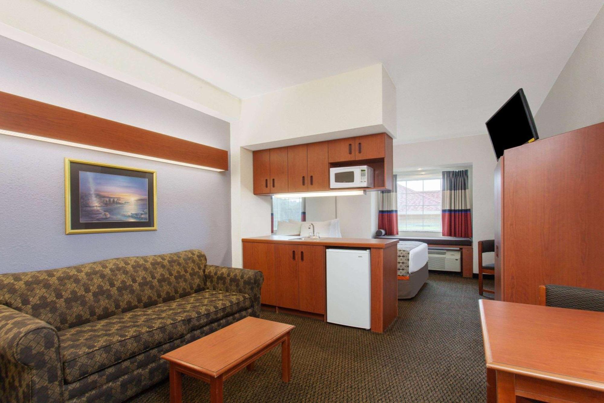 Microtel Inn And Suites By Wyndham - Lady Lake/ Ди Вилиджис Екстериор снимка
